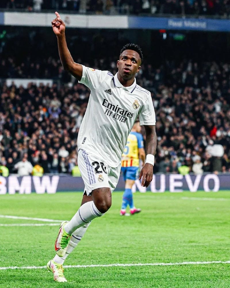 ảnh Vinicius Junior phong cách ngầu