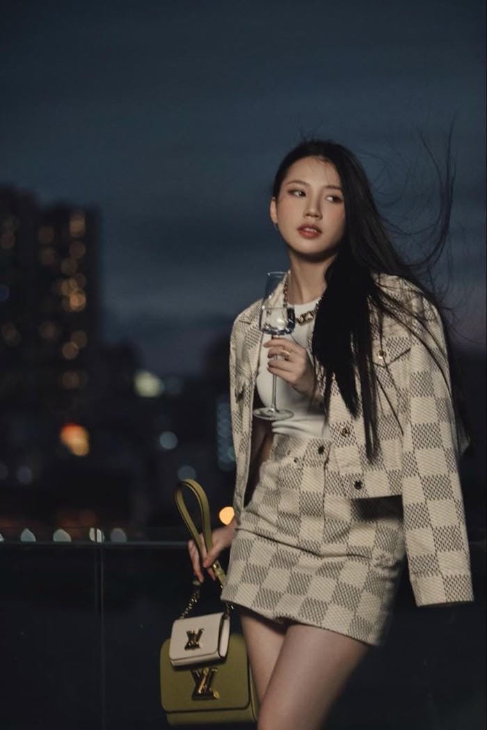 ảnh amee sexy tạo dáng đầy cuốn hút