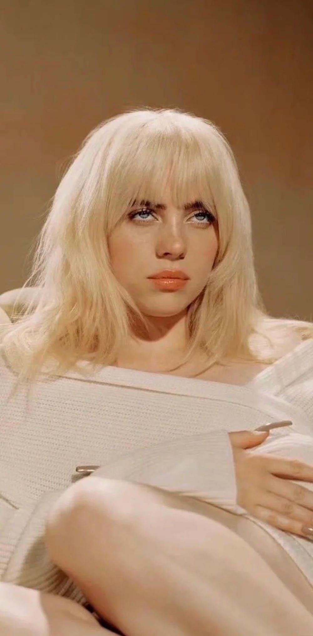 ảnh billie eilish sexy tạo dáng ấn tượng ảnh billie eilish sexy tạo dáng ấn tượng
