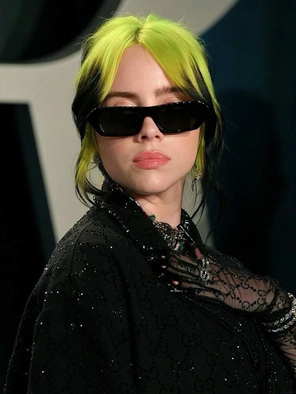 ảnh billie eilish sexy thần thái nổi bật ảnh billie eilish sexy thần thái nổi bật