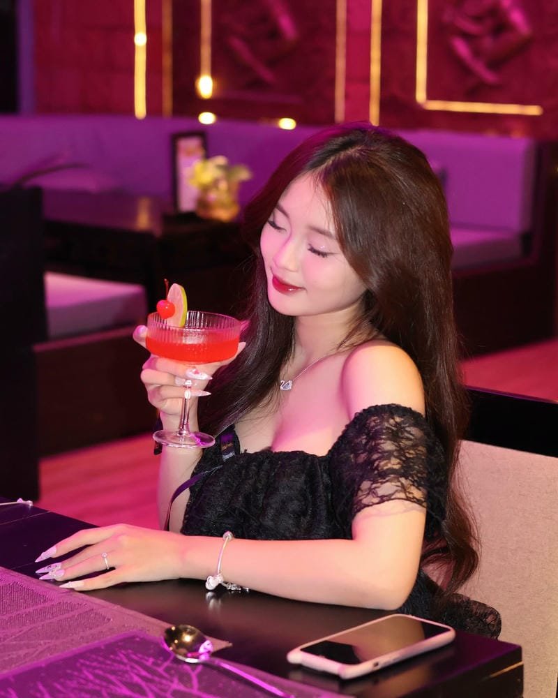 ảnh bình an sexy visual đầy mê hoặc ảnh bình an sexy visual đầy mê hoặc