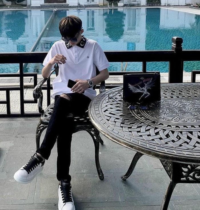 ảnh boy phố nổi bật giữa đám đông