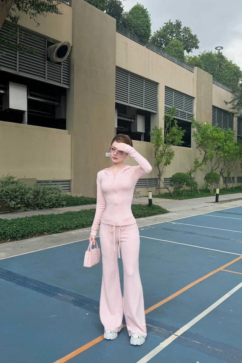 ảnh dj mie sexy phong cách cá tính quyến rũ