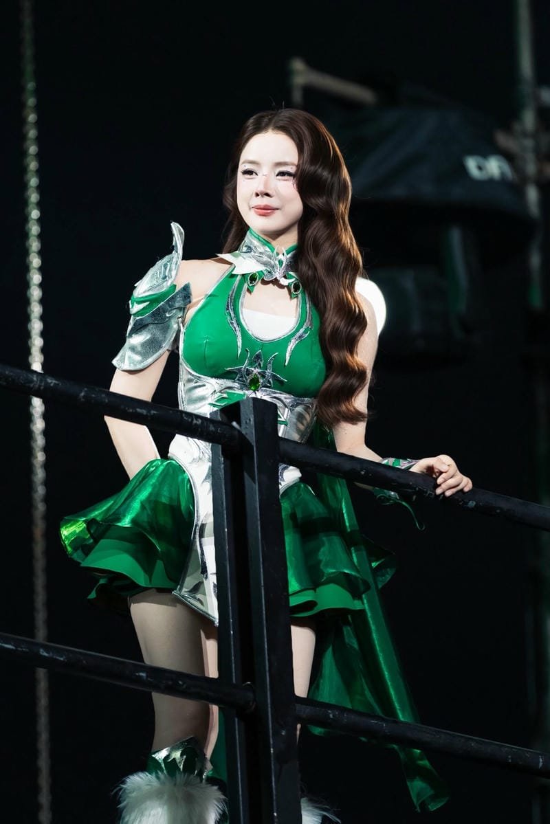 ảnh dj mie sexy quyến rũ đầy cuốn hút