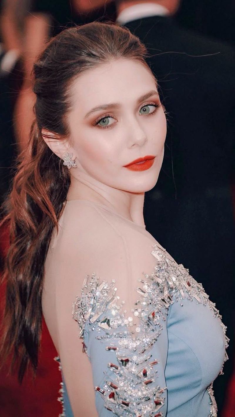 ảnh elizabeth olsen sexy phong cách sang chảnh