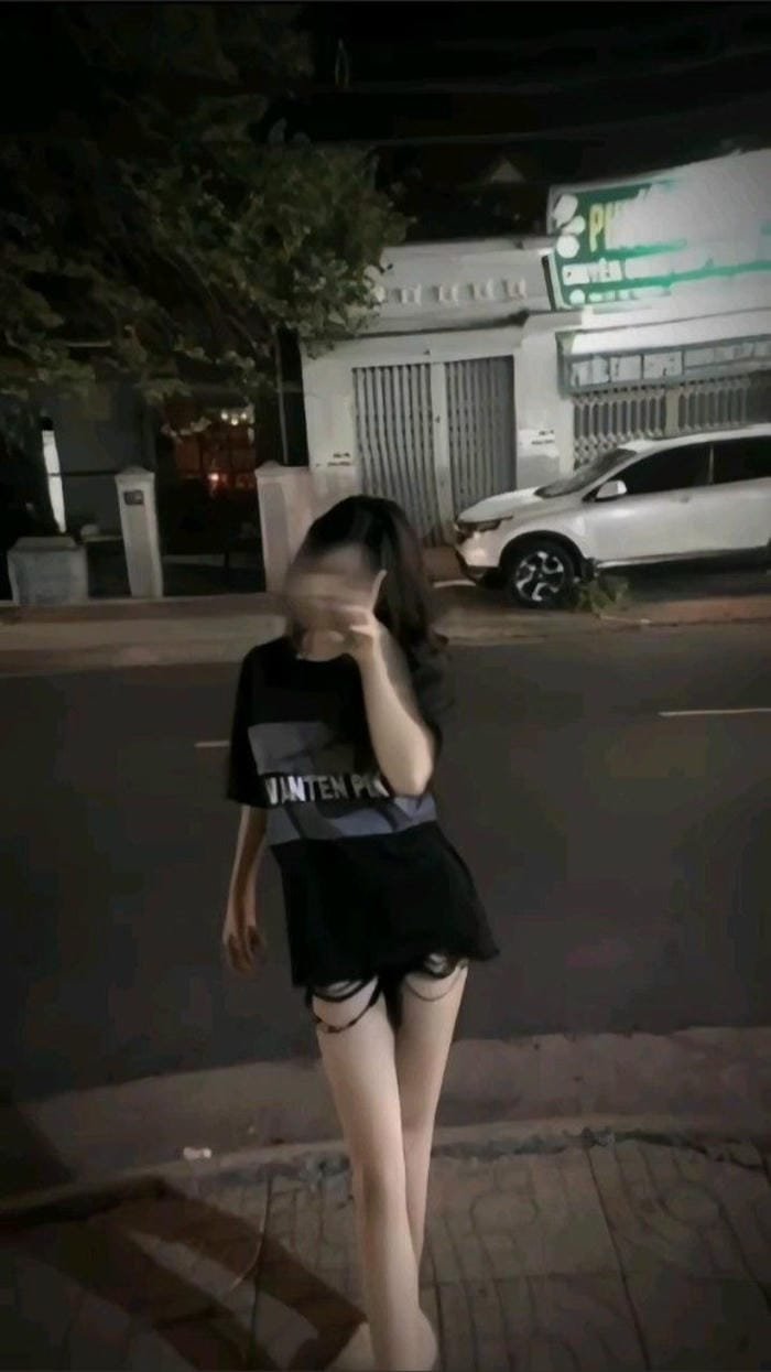 ảnh gái xinh girl phố vibe cực chill ảnh gái xinh girl phố vibe cực chill