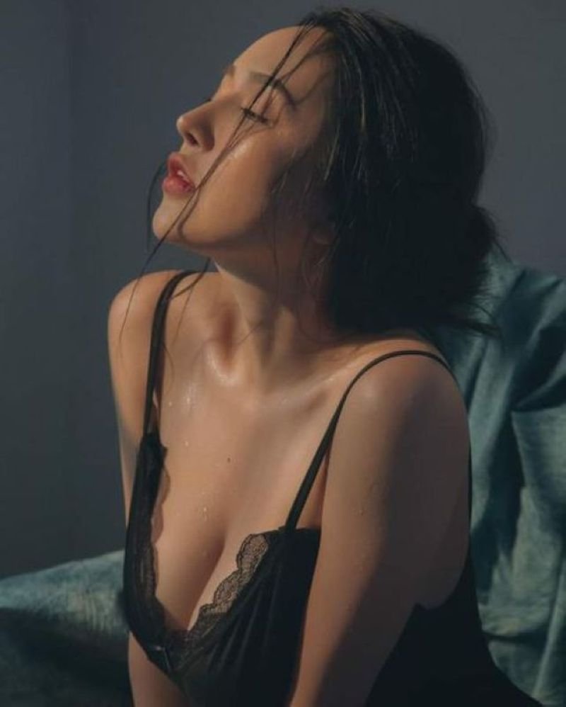 ảnh gái xinh khoe ngực ấn tượng ảnh gái xinh khoe ngực ấn tượng