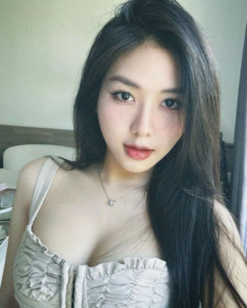 ảnh gái xinh khoe ngực quyến rũ nhất ảnh gái xinh khoe ngực quyến rũ nhất