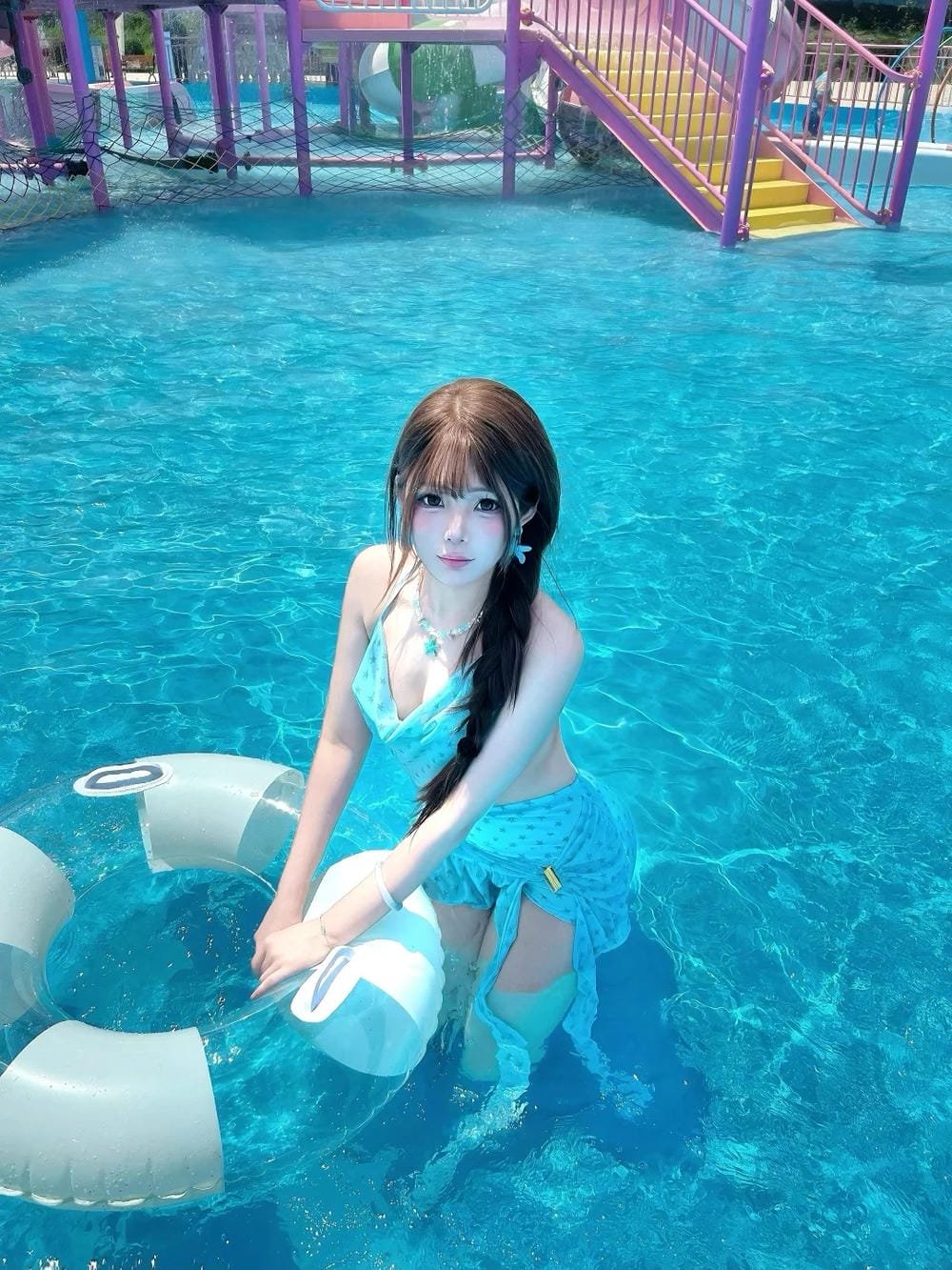 ảnh gái xinh mặc bikini chill bên biển ảnh gái xinh mặc bikini chill bên biển