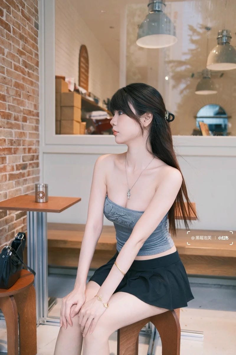 ảnh gái xinh mặc váy ngắn nổi tiếng ảnh gái xinh mặc váy ngắn nổi tiếng
