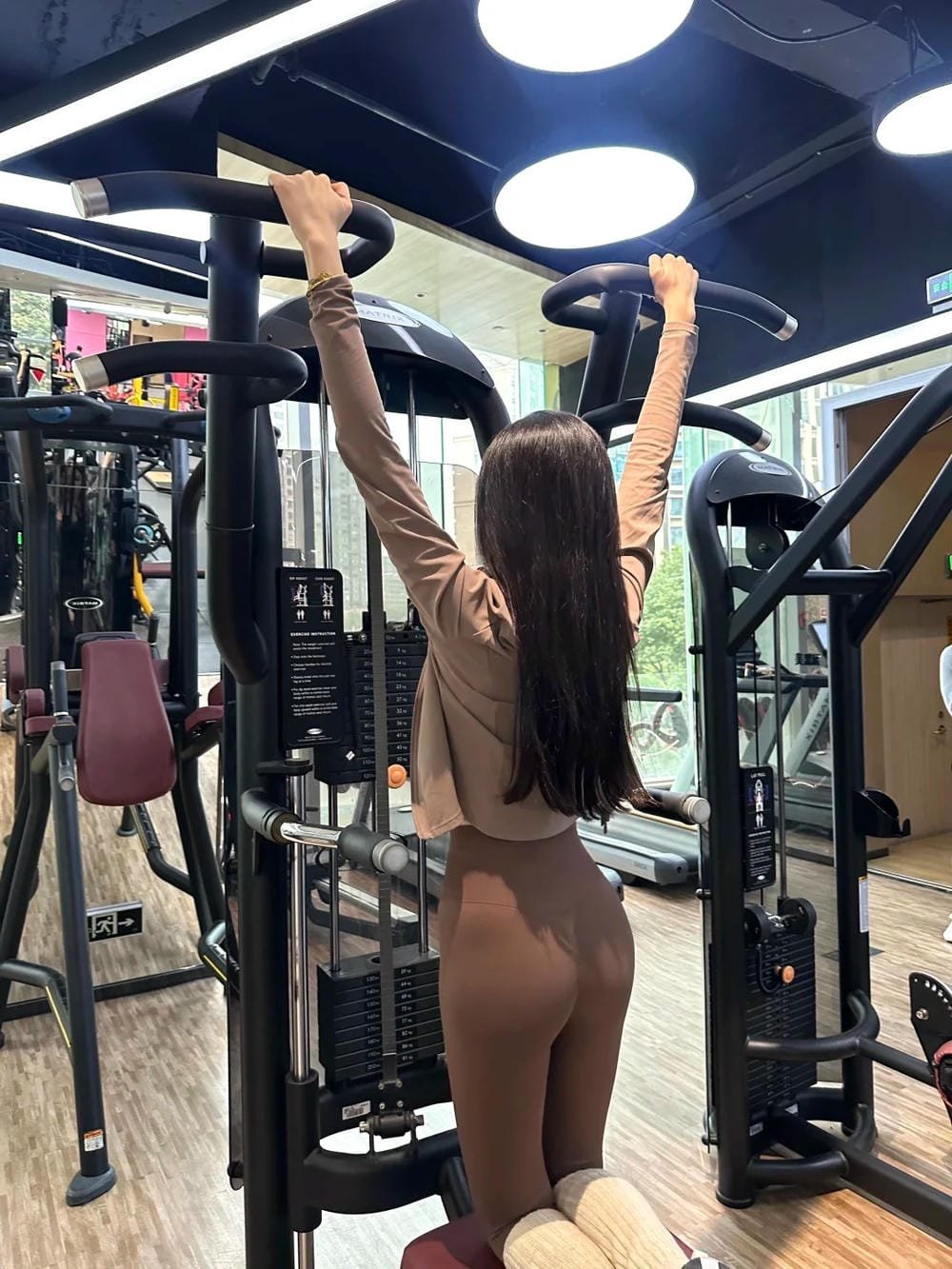 ảnh gái xinh tập gym body chuẩn ảnh gái xinh tập gym body chuẩn