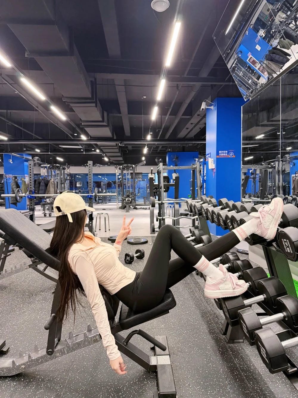 ảnh gái xinh tập gym khỏe khoắn ảnh gái xinh tập gym khỏe khoắn