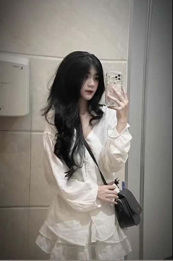 ảnh girl phố visual nổi bật giữa phố