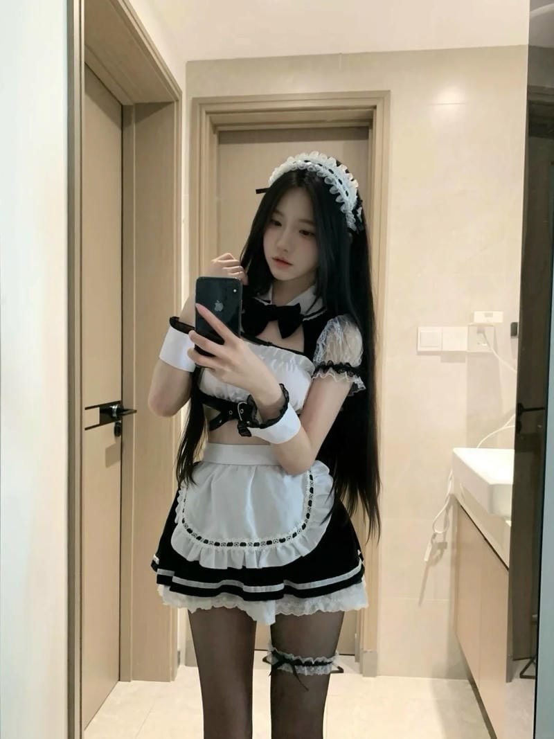 ảnh hầu gái sexy phong cách sang trọng