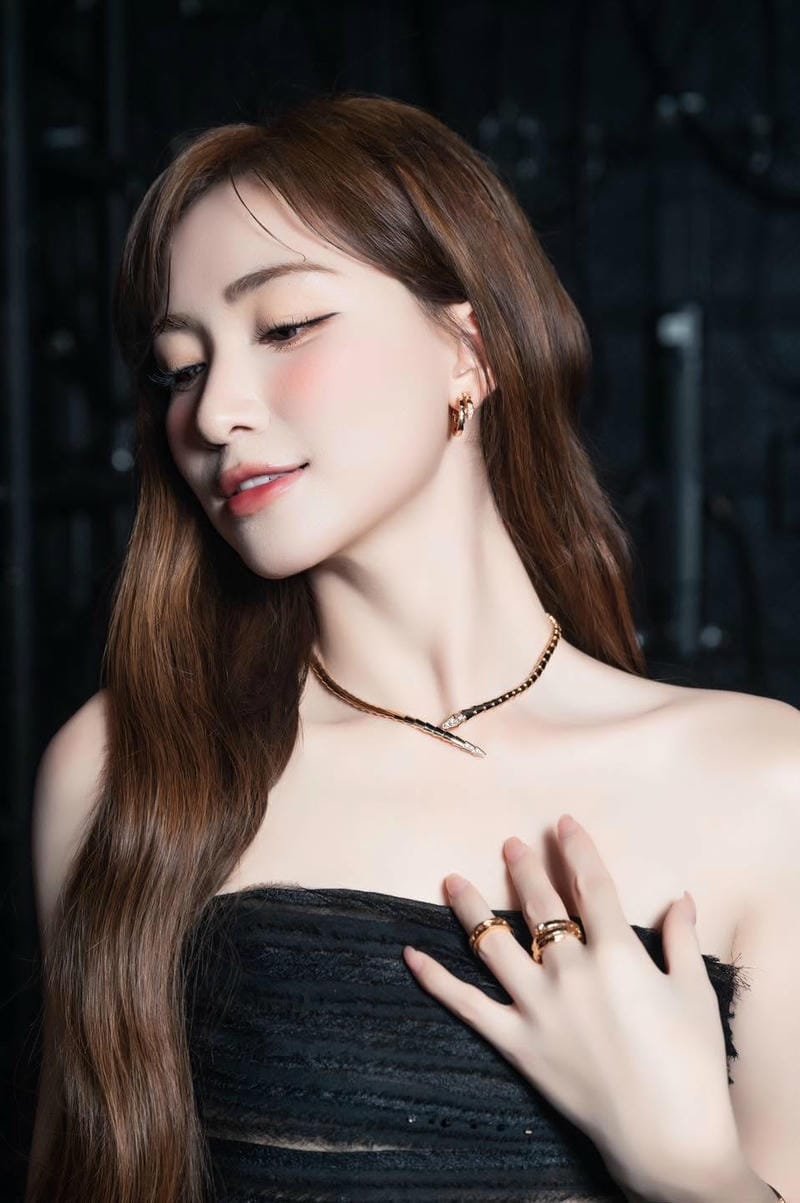 ảnh hòa minzy sexy thần thái cực đỉnh