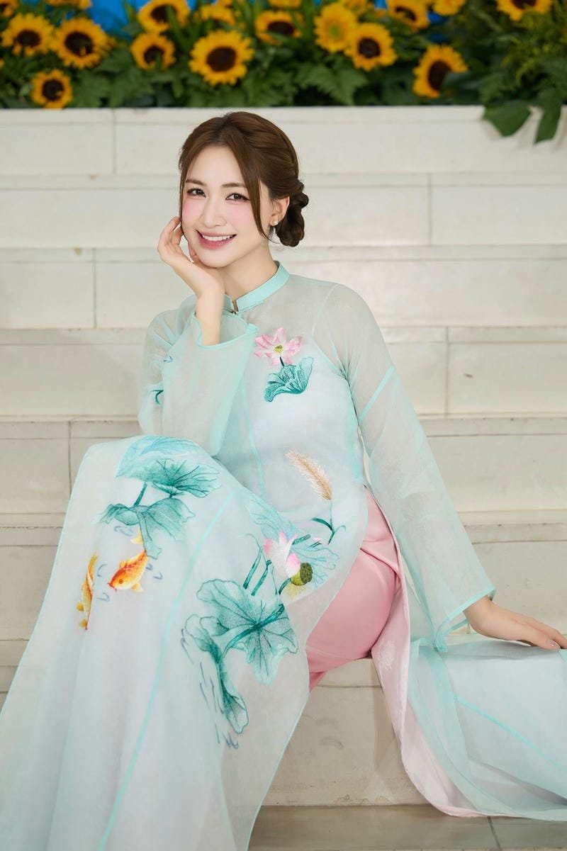 ảnh hòa minzy sexy vẻ đẹp nổi bật