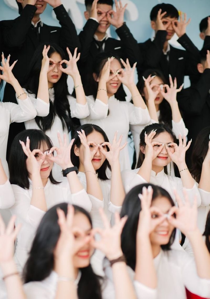 ảnh học sinh tạo dáng cực chất