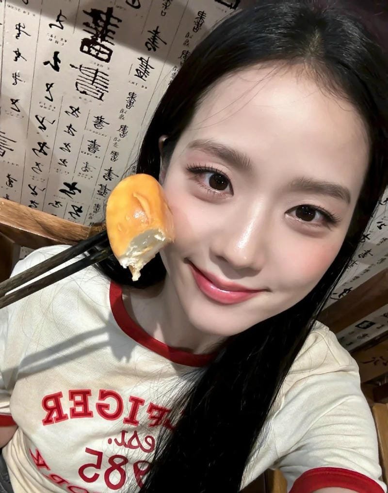 ảnh jisoo sexy phong cách sang chảnh