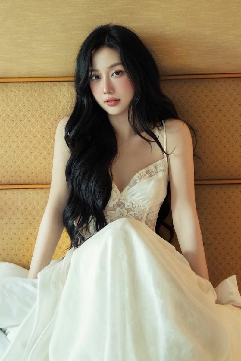 ảnh jun vũ sexy đầy cuốn hút