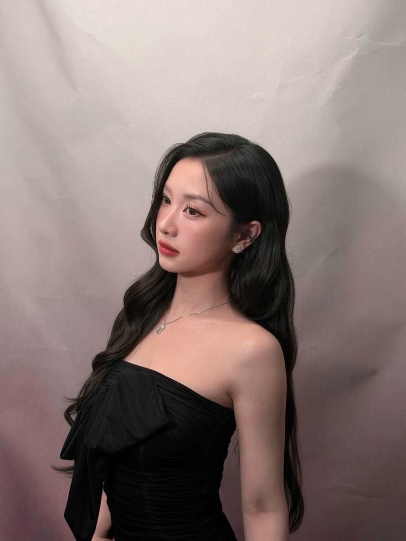 ảnh jun vũ sexy khoảnh khắc đầy cuốn hút