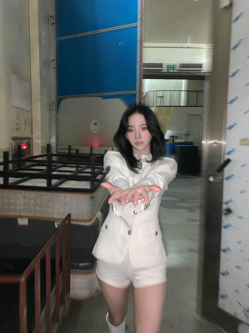 ảnh karina sexy vẻ đẹp kiêu kỳ