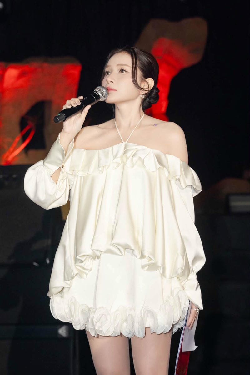 ảnh khả như sexy hình ảnh gây chú ý