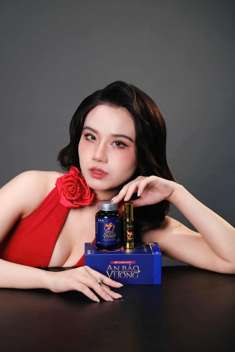 ảnh linh miu sexy diện mạo đầy cuốn hút
