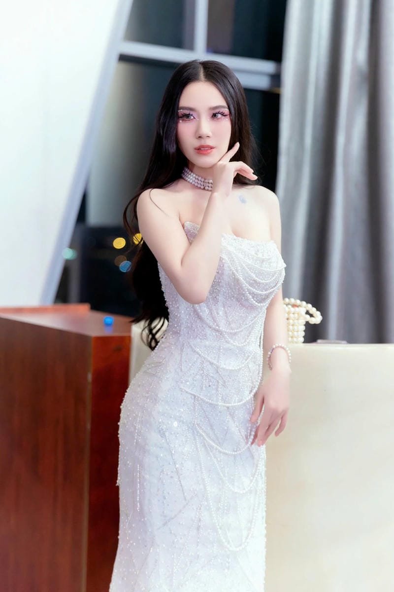 ảnh linh miu sexy vẻ đẹp đầy mê hoặc