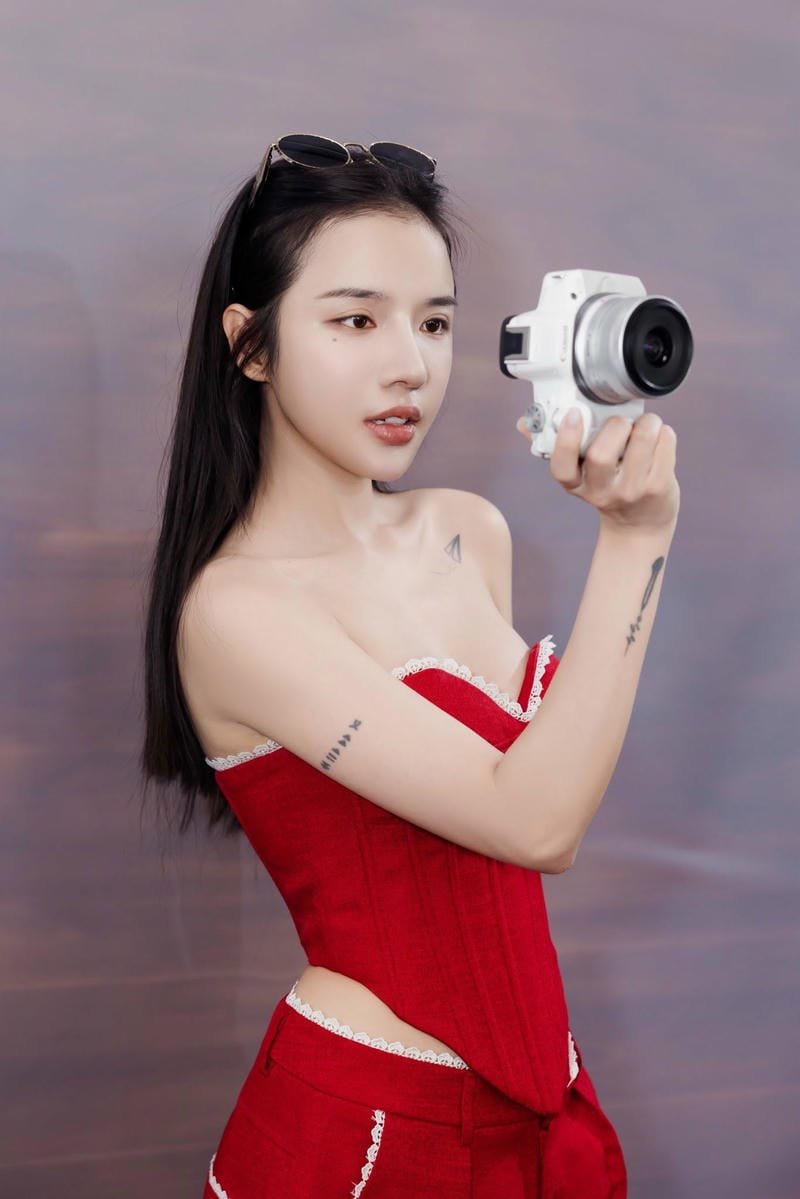 ảnh lyly sexy tạo hình khiến dân mạng thích