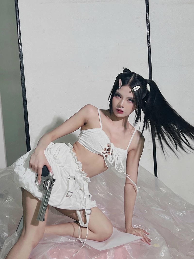 ảnh mai dora sexy cuốn hút ánh nhìn
