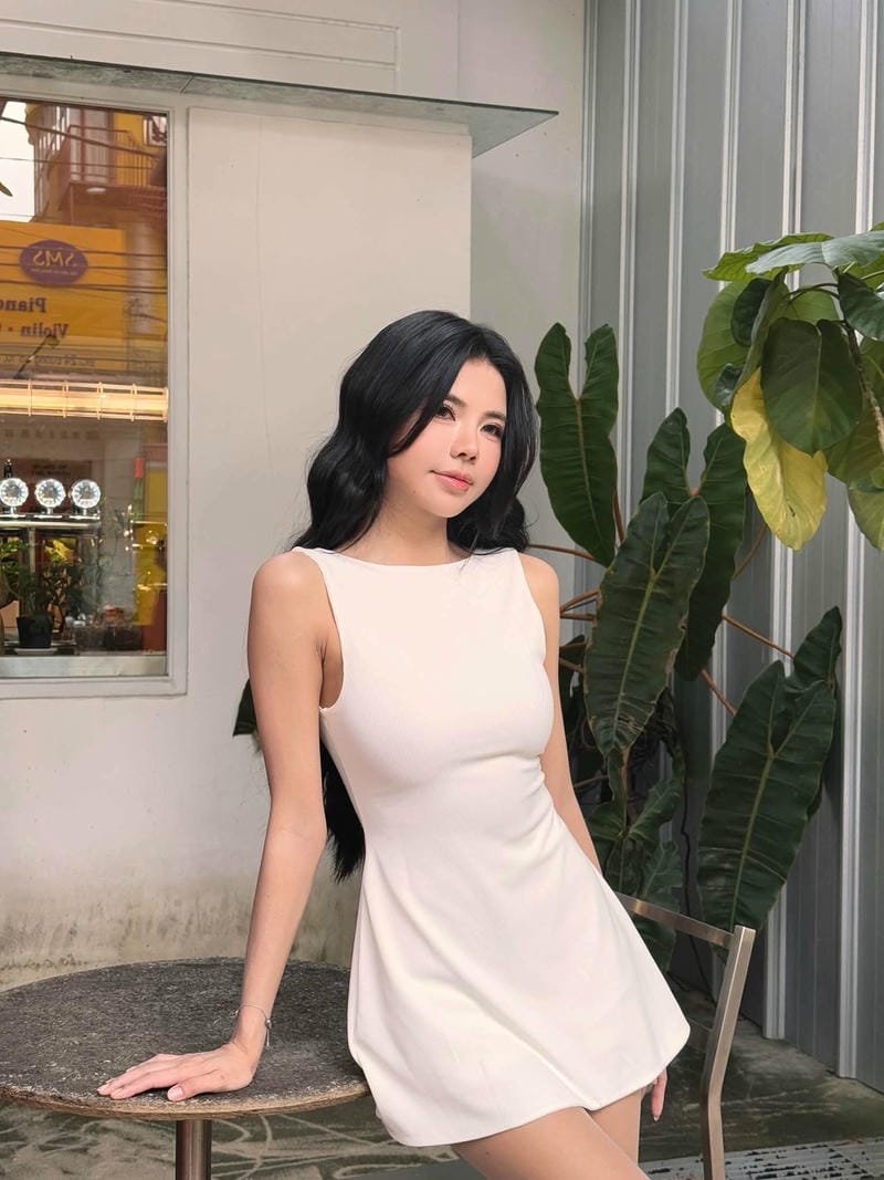 ảnh mai dora sexy nhan sắc gây chú ý