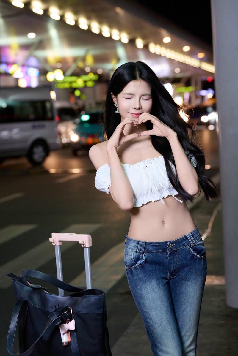 ảnh mai dora sexy phong cách thời thượng