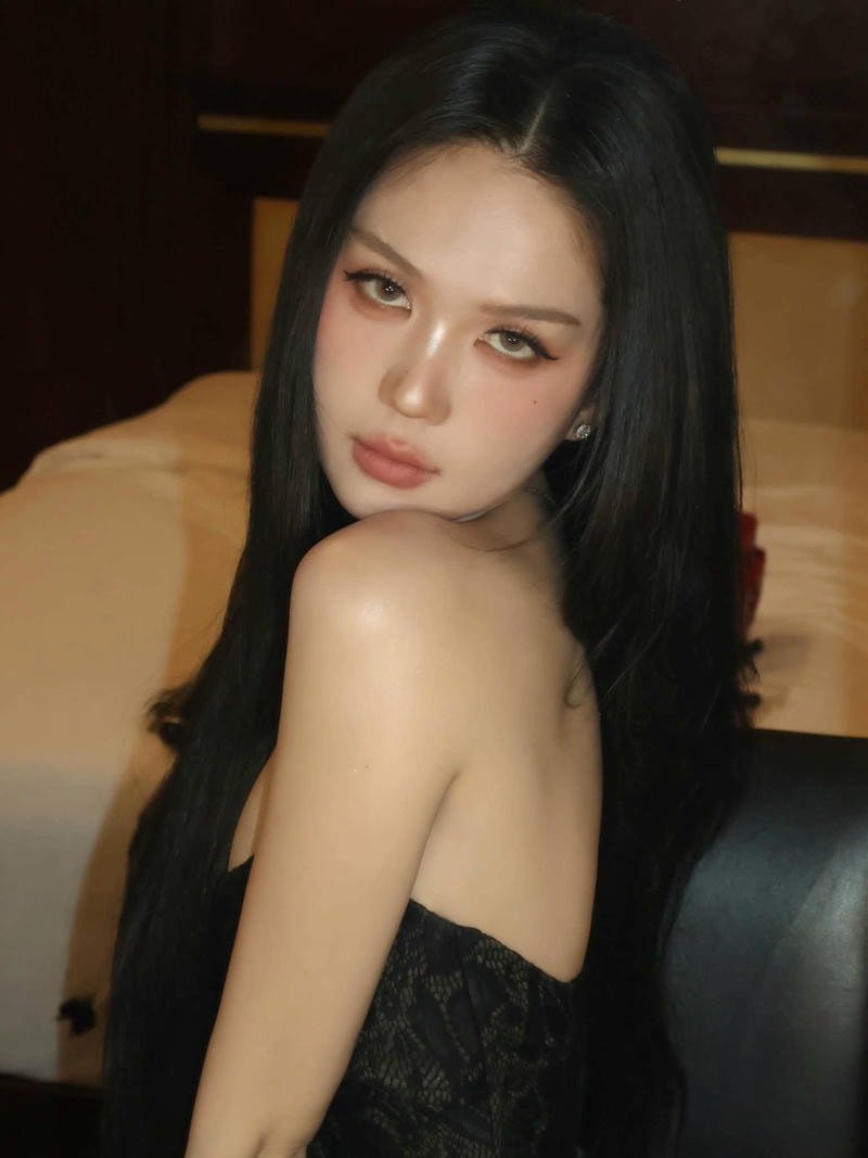 ảnh ngọc trinh sexy đẹp hút mắt người xem