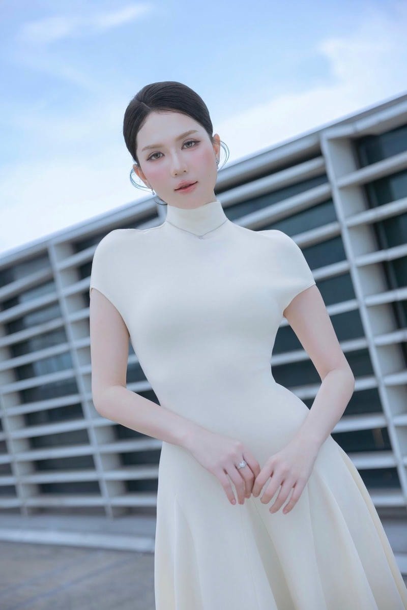 ảnh ngọc trinh sexy đẹp không góc chết