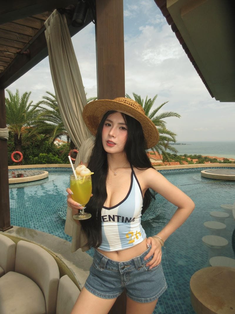 ảnh quỳnh alee sexy khoảnh khắc nổi bật