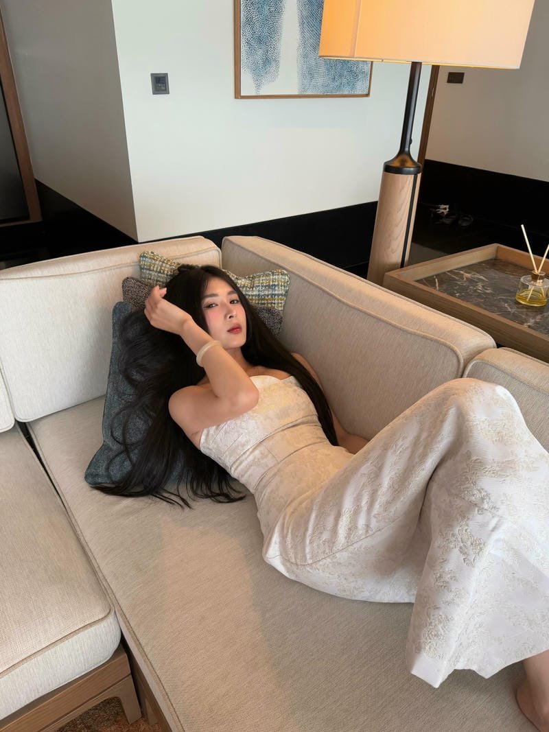ảnh quỳnh alee sexy phong cách sang trọng