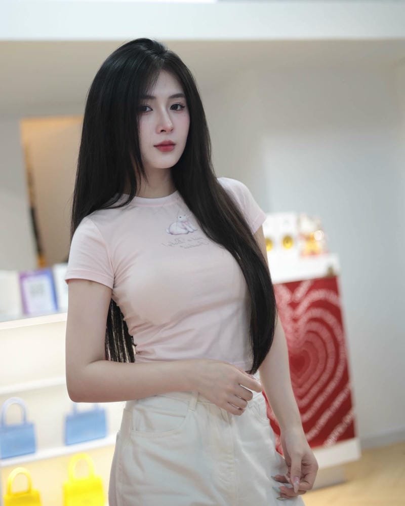 ảnh quỳnh alee sexy visual nổi bật