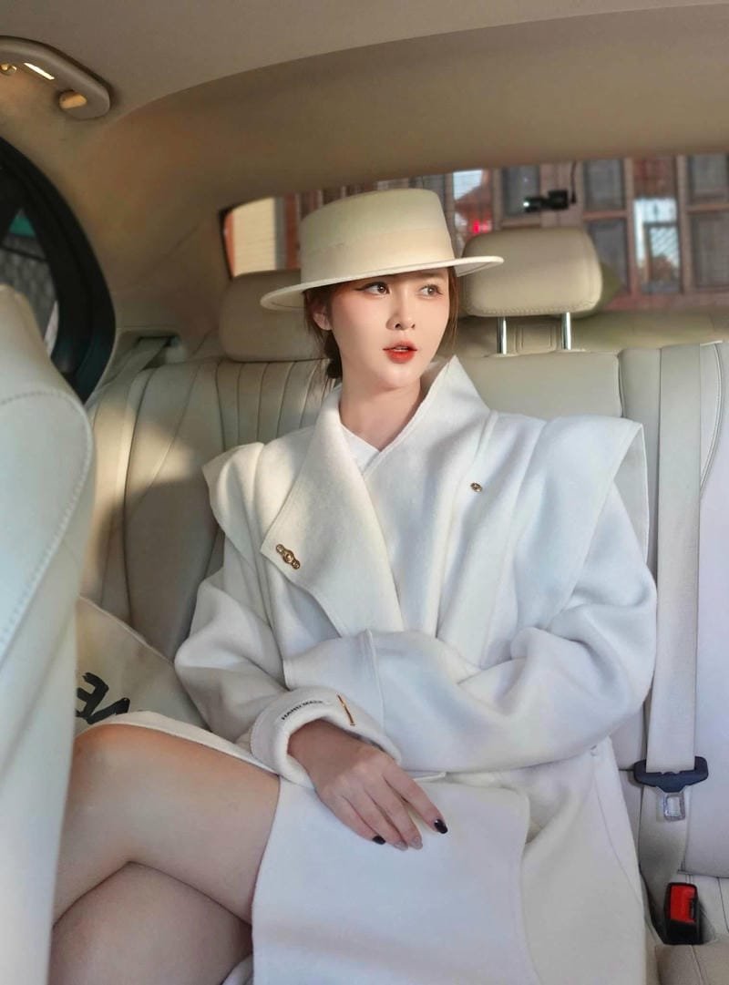 ảnh ribi sachi sexy thần thái đầy mê hoặc
