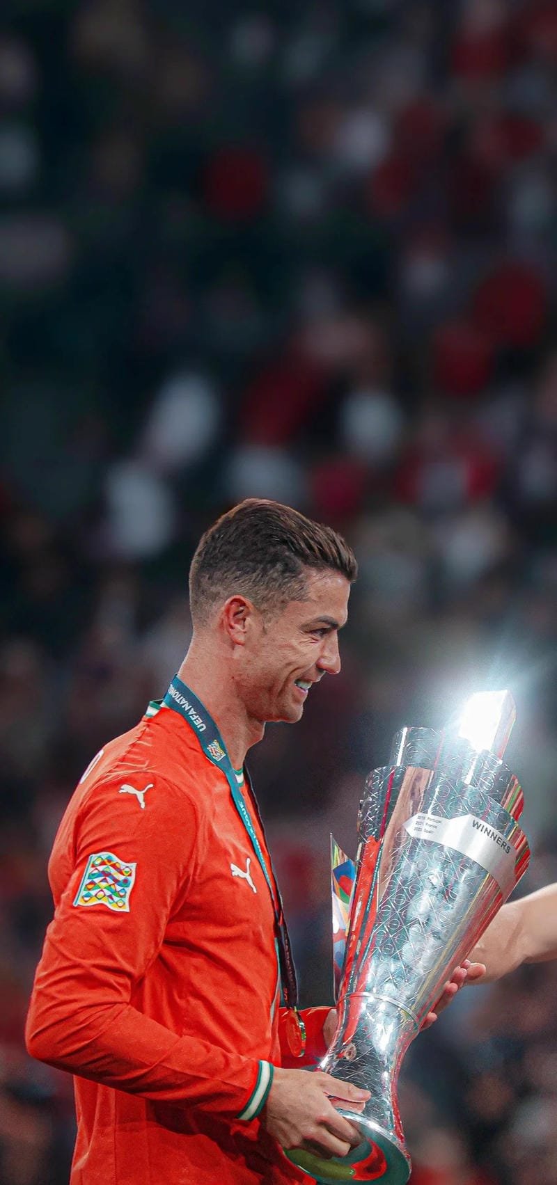 ảnh ronaldo ăn mừng chiến thắng