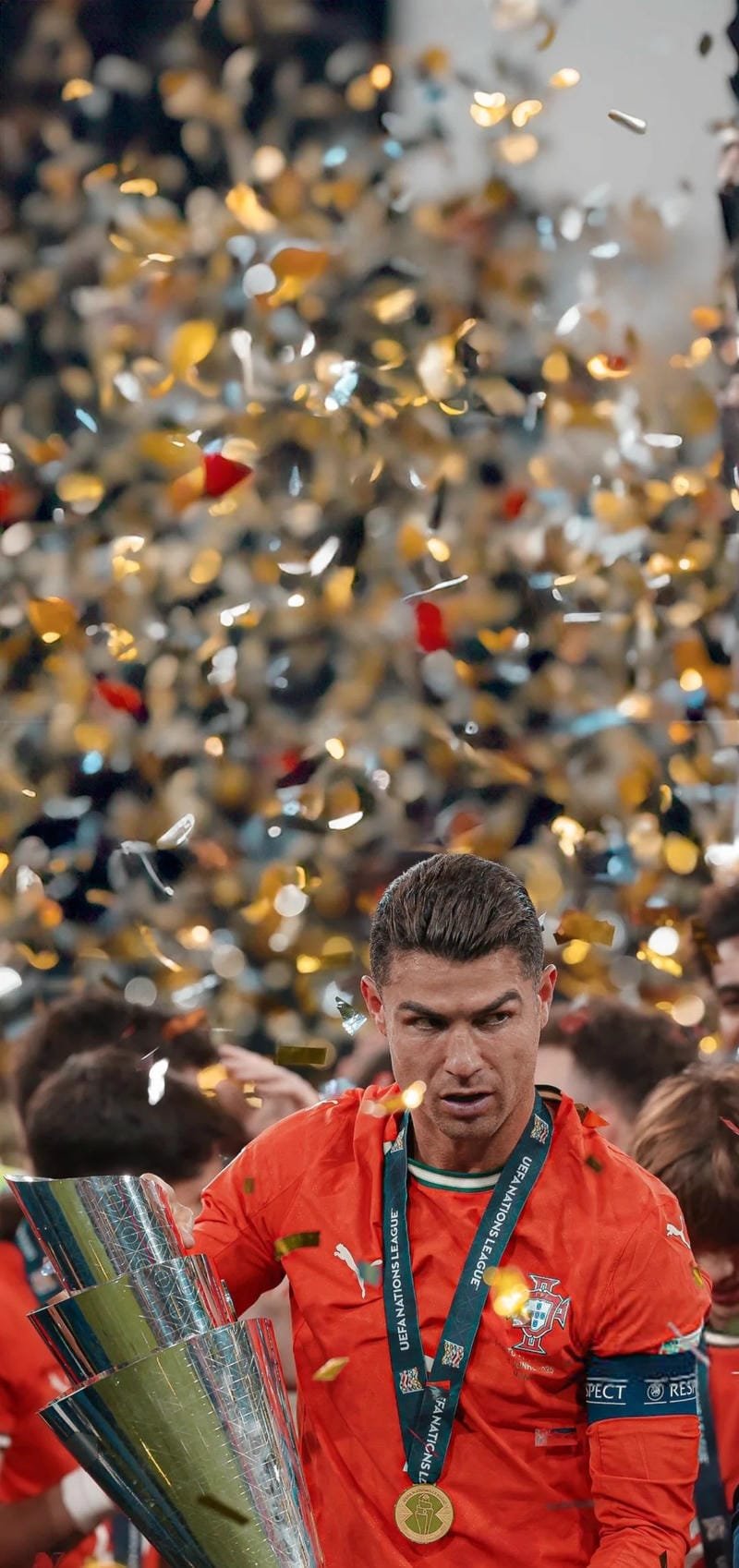 ảnh ronaldo cùng những bàn thắng đẹp