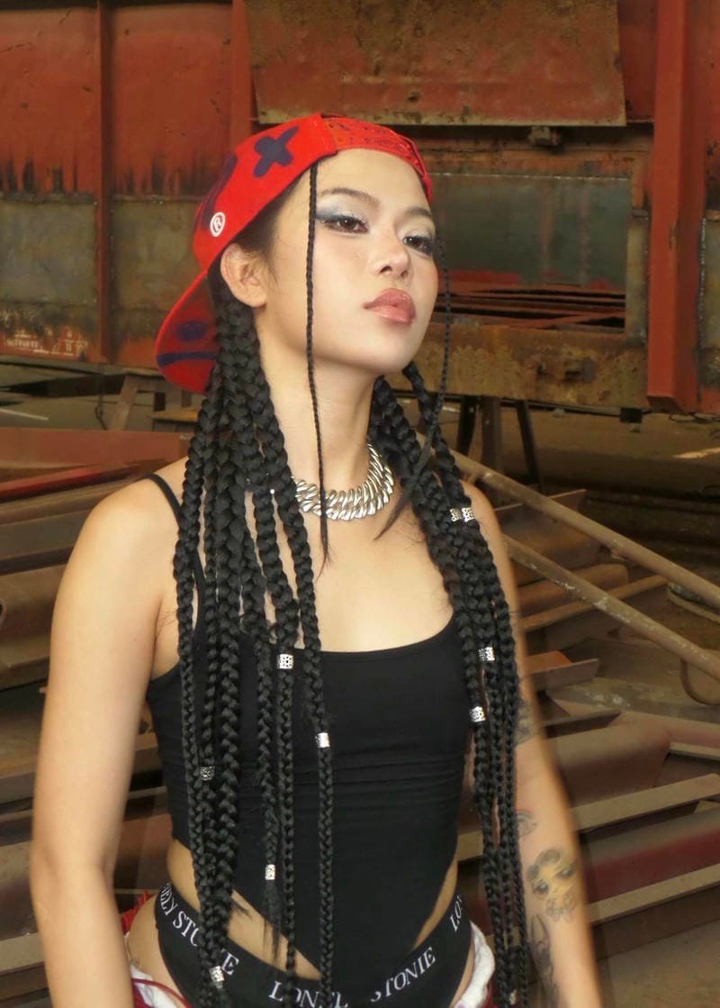 ảnh tlinh sexy khoe visual ấn tượng