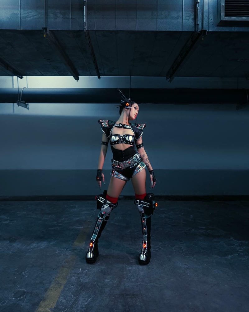 ảnh tlinh sexy phong cách sang chảnh