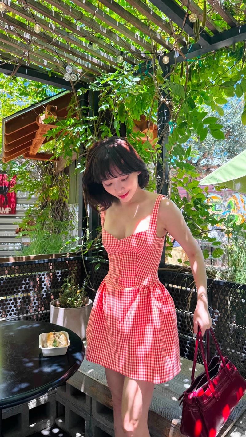 ảnh tóc tiên sexy khoe thần thái sang