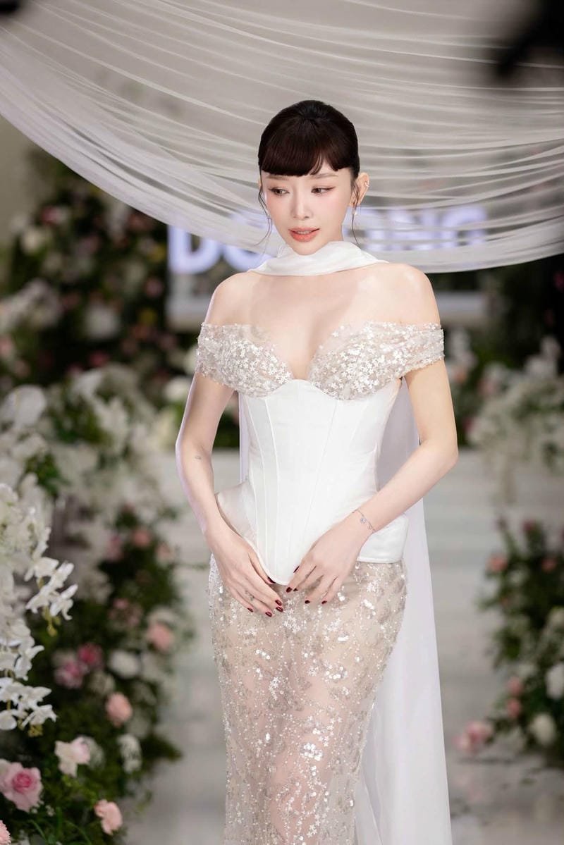 ảnh tóc tiên sexy vẻ đẹp đầy mê hoặc
