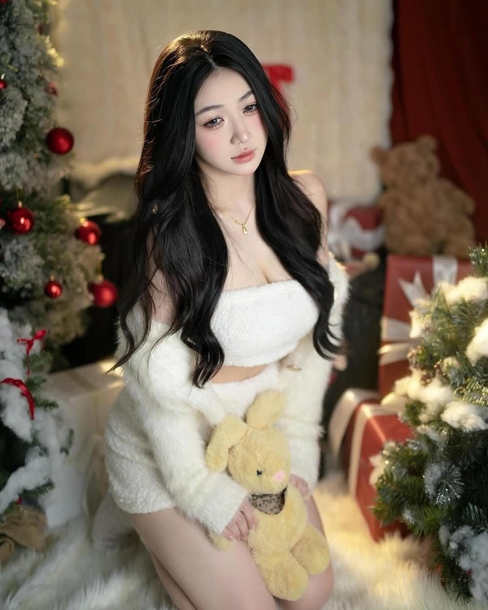 ảnh trần hà linh sexy diện mạo nổi bật