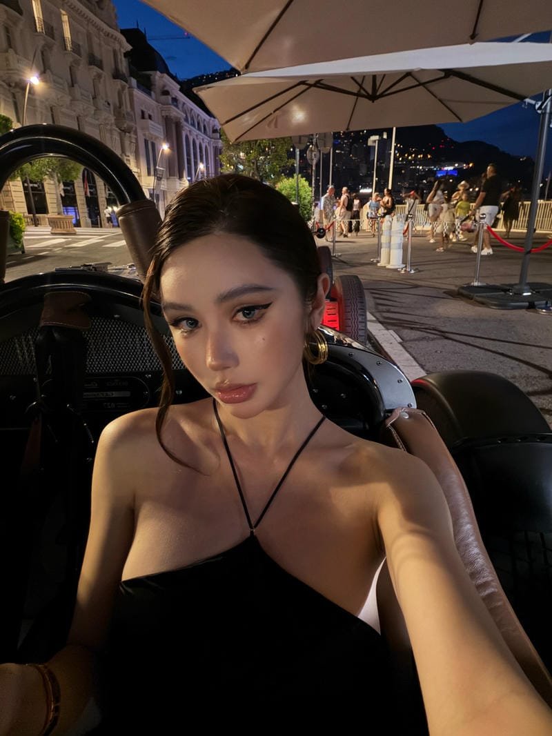 ảnh yuan sayuki sexy phong cách gợi cảm