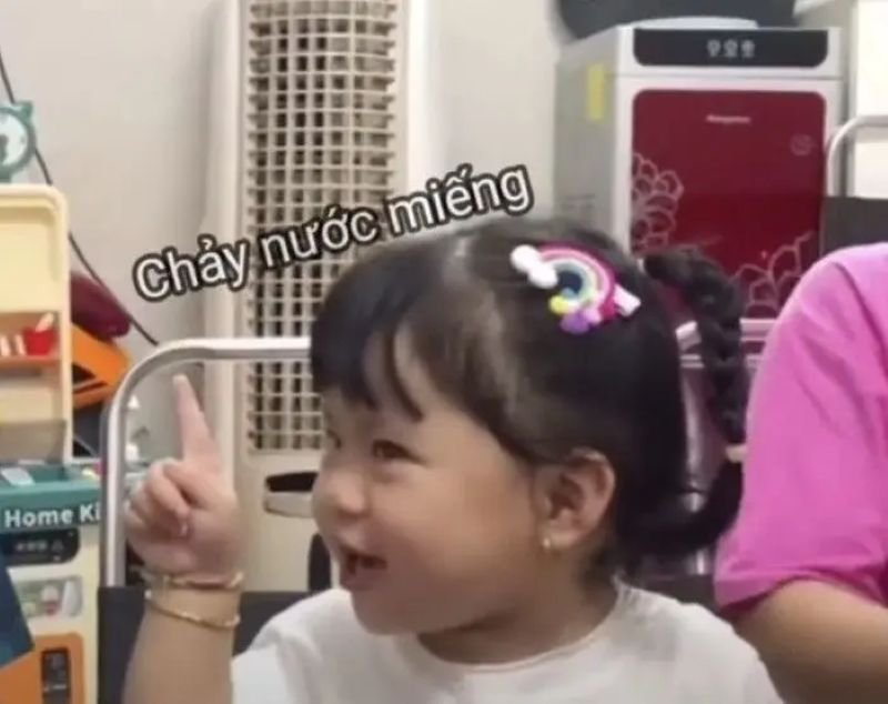 meme chỉ tay đầy biểu cảm thú vị