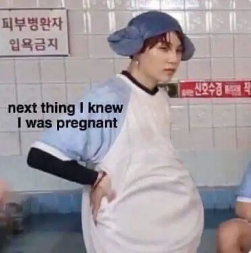 meme chống nạnh biểu cảm đầy bất ngờ