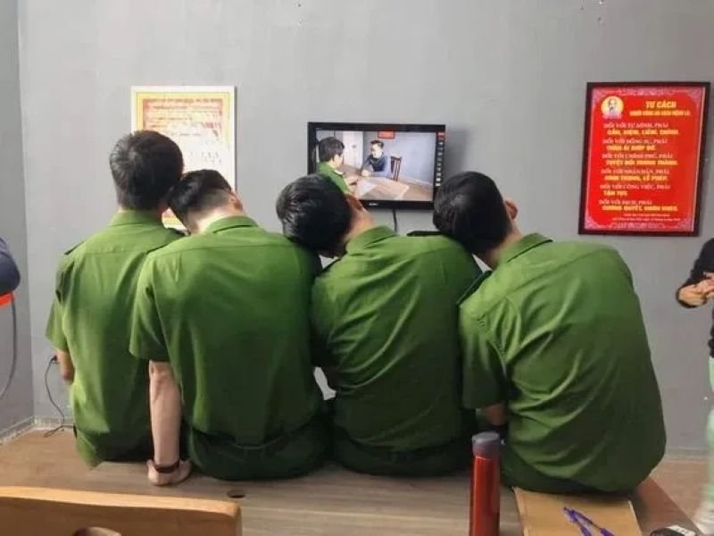 meme công an cực chất và hài