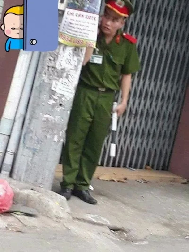 meme công an khoảnh khắc hài hước